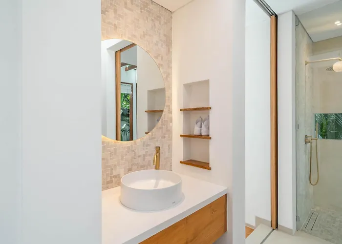 Lilu : Stunning 1br Close To * Canggu (Bali)