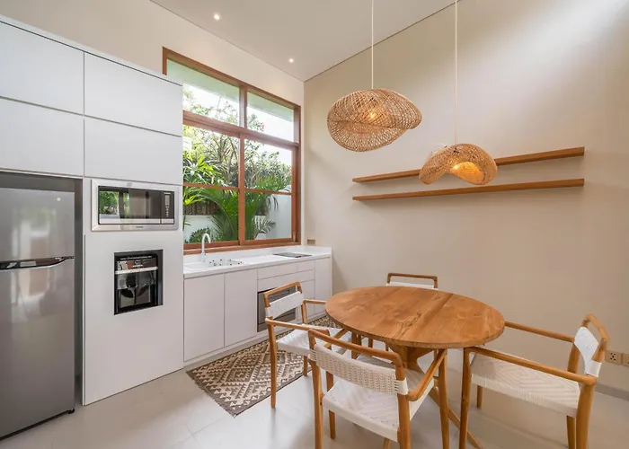 Lilu : Stunning 1br Close To *